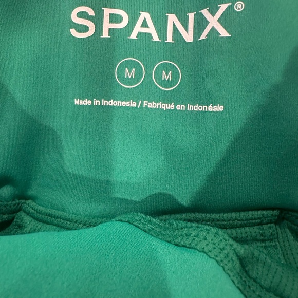 SPANX Green Apparel - Picture 8 of 8